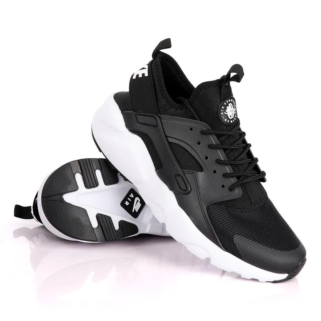 NK Huarache Ultra Black And White Sneakers